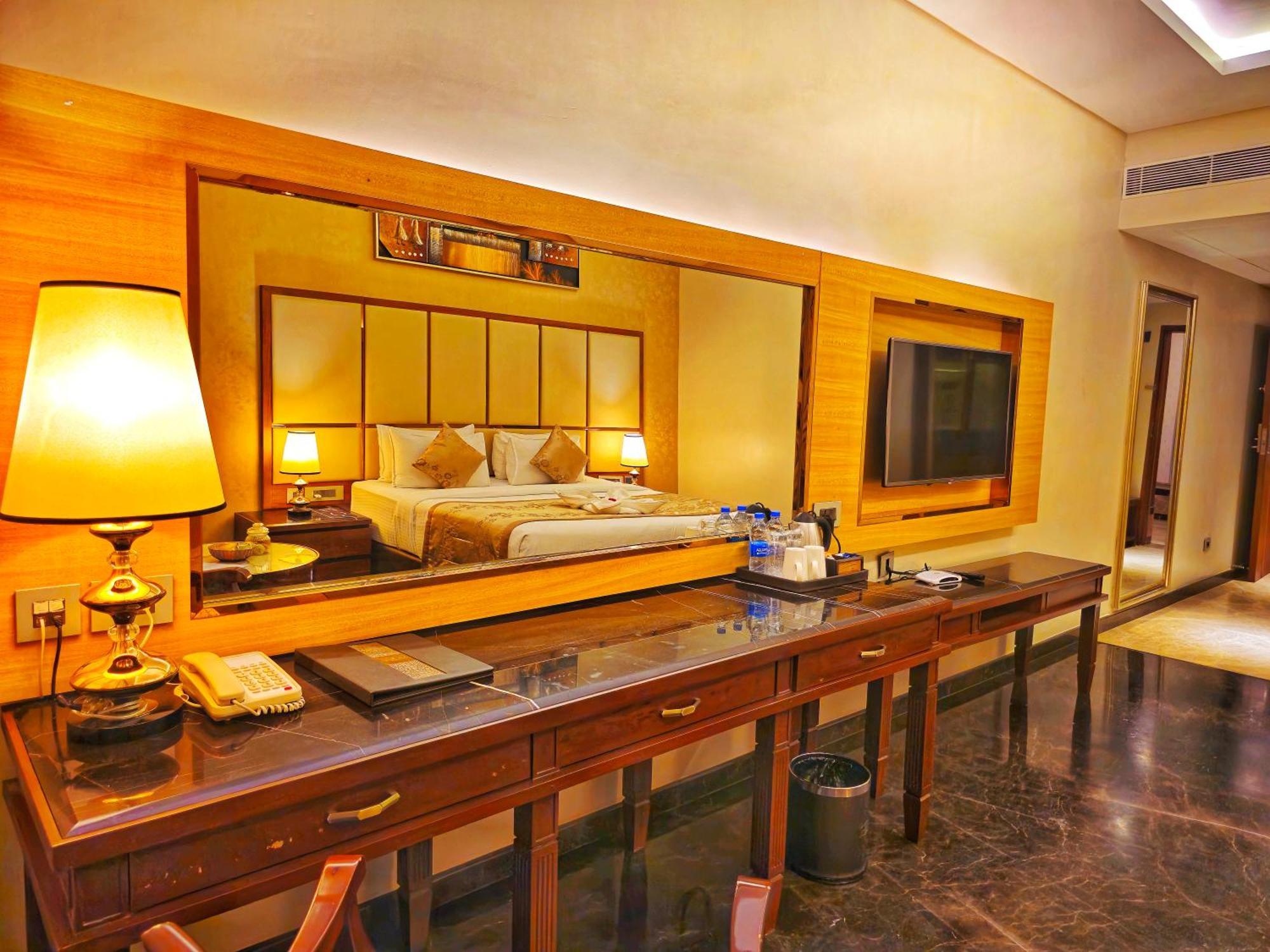 Uva Meridian Bay Resort & Spa Kundapur Exteriör bild