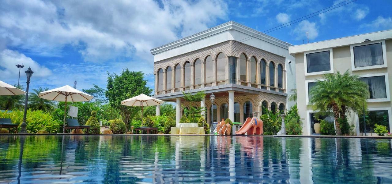 Uva Meridian Bay Resort & Spa Kundapur Exteriör bild